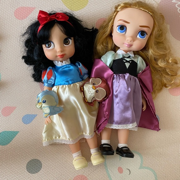 Disney Other - Disney Snow White and Aurora animator dolls